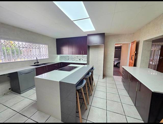 3 BEDROOM HOUSE FOR SALE IN THREE RIVERS